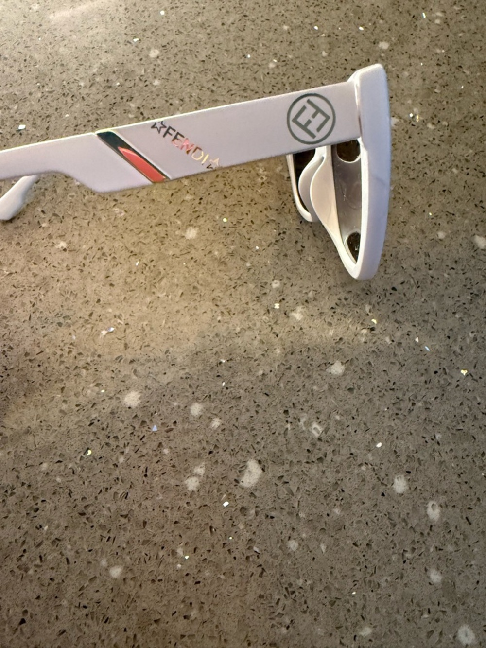 Fendi White Cat-Eye Sunglasses with Black Lenses - Picture 5 of 6